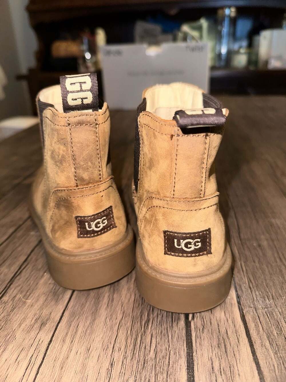 UGG Boots Youth Bolden Ankle Chelsea 1112455K Casual Beige Leather Pull On Sz 1